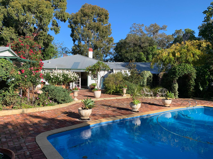 Swimming Pool 7