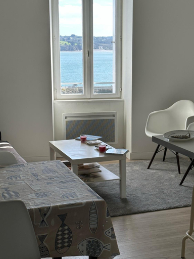 Others 5, Appartement Design III - Port du Rosmeur - Parking Prive - Douarnenez, Finistère