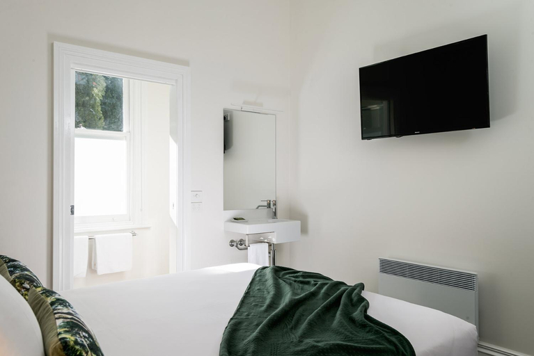 Others 5, The Florance, Launceston - Pt B