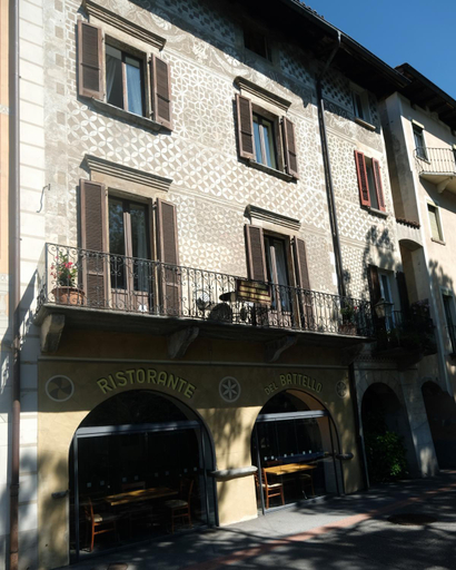 Others 5, Al Battello, Lugano