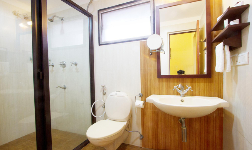 Bathroom 10