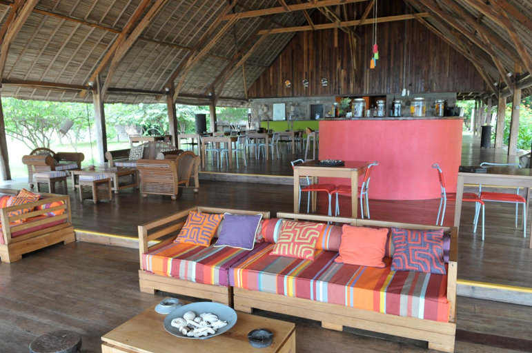 Public Area 3, Eden Lodge, Diana