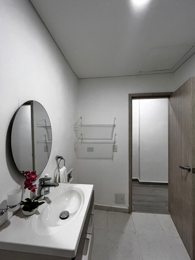 Bathroom 3, HERMOSO ESTUDIO 311 BY PARCEROS GROUP, Cartagena de Indias