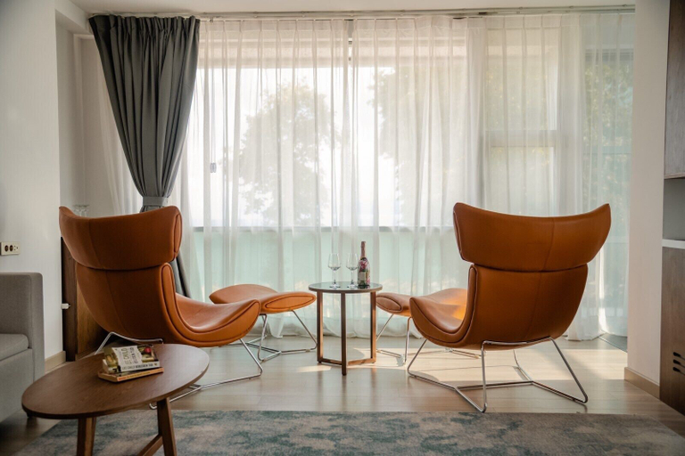 Others 1, Hotel Drim