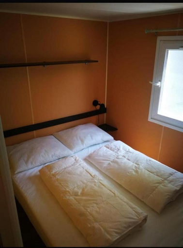 Bedroom 2, Mobile home Ameglia - Including airco - Camping River- 328, La Spezia