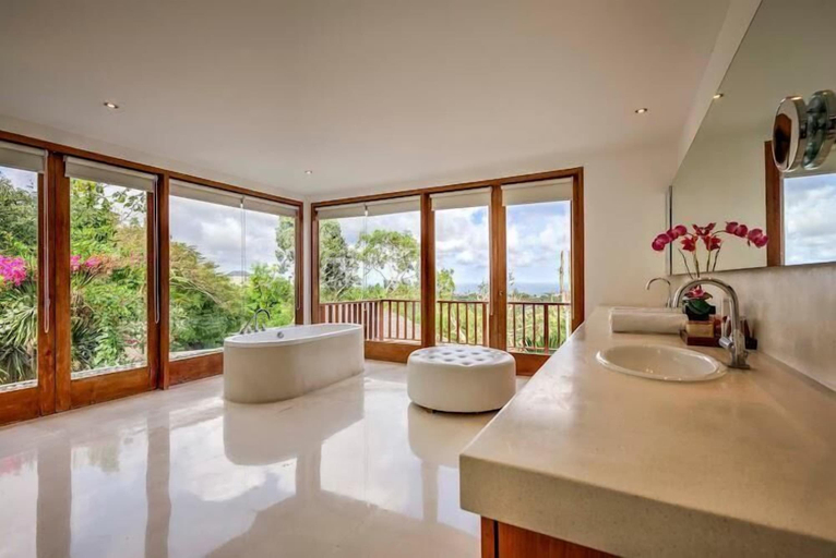 Bathroom 3, Casabelle Villa, Badung