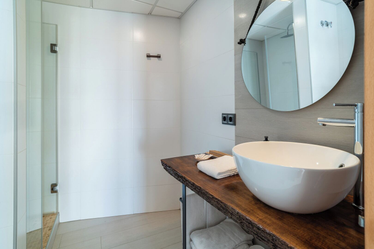Bathroom 2, APARTAMENTOS EL MIRADOR, Córdoba