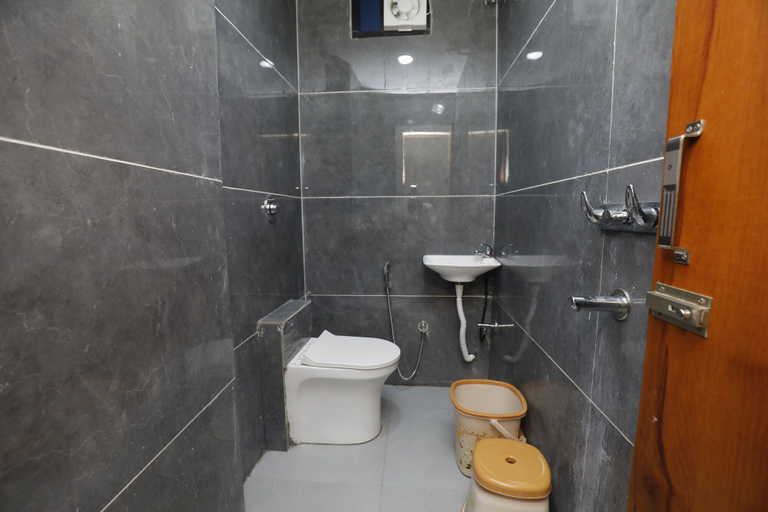 Others 5, Hotel Garima, Ujjain
