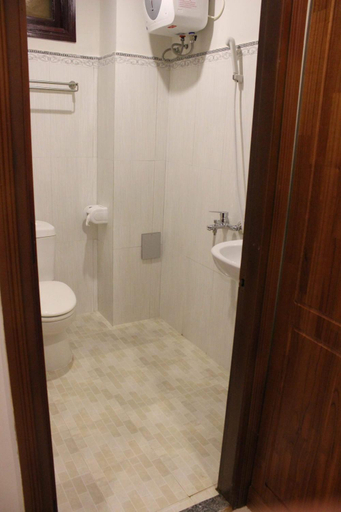 Bathroom 3, Motel Minh Thao, Da Nang