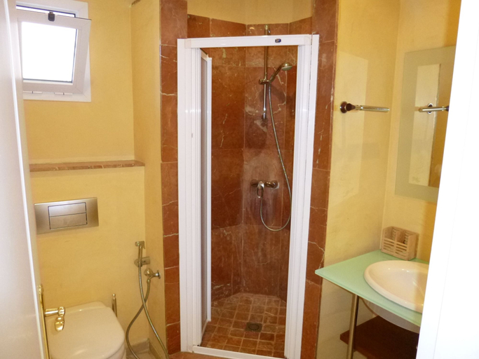 Bathroom 4, La Perla de Torrenueva, Málaga