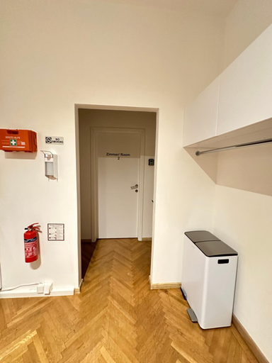 Others 5, DATRI Petite Suite 1 - 3, Wien