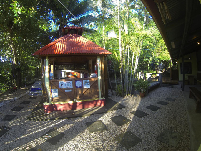 Public Area, Indra Inn, Santa Cruz