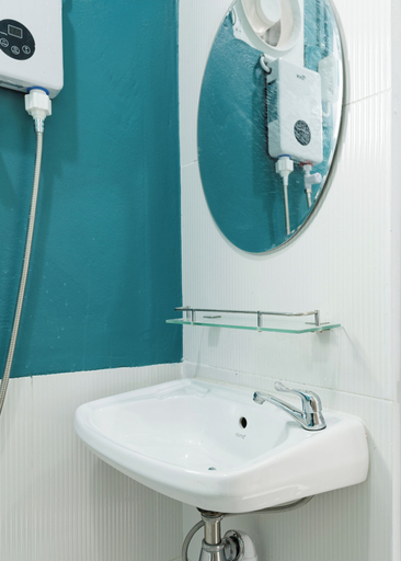 Bathroom 5, SRINN Hotel Pattaya Klang, Pattaya