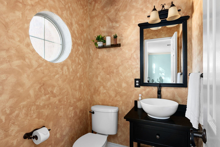 Bathroom 3, Neon Cowboy House With Private Pool, Travis