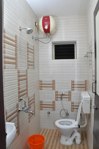 Bathroom 2, Hotel SAARA, Ramanathapuram