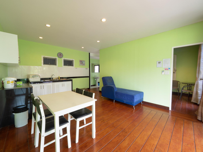 Dining Room 8