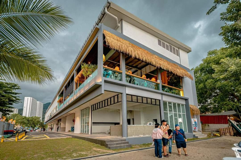 VIP Suite Seaview Batu Ferringhi 2 Rooms -1003, Penang Island