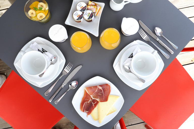 Food & Drinks 4, Hotel Chilhar, Pyrénées-Atlantiques