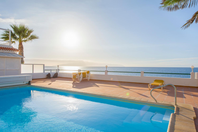 Others 5, Modern, bright and welcoming oceanfront apartment, Santa Cruz de Tenerife