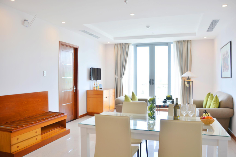 Dining Room 10