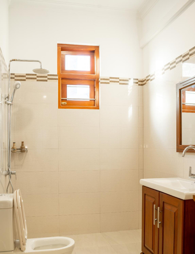 Bathroom 2, Piyum Villa Kosgoda, Balapitiya