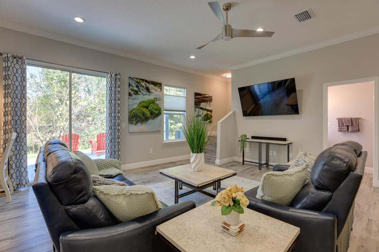 Others 3, Modern Ocala Townhome w/ EV Charger Near WEC, Marion