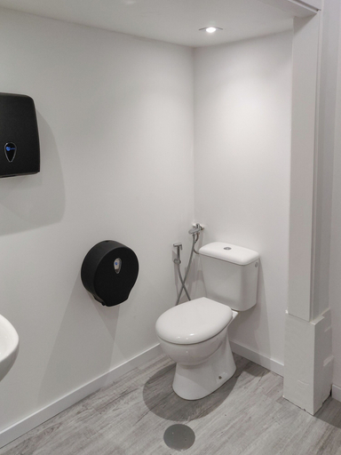 Bathroom 3, OLOPO Hostel, Porto