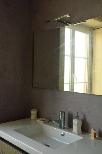 Bathroom 2, La Lit'Hote, Puy-de-Dôme