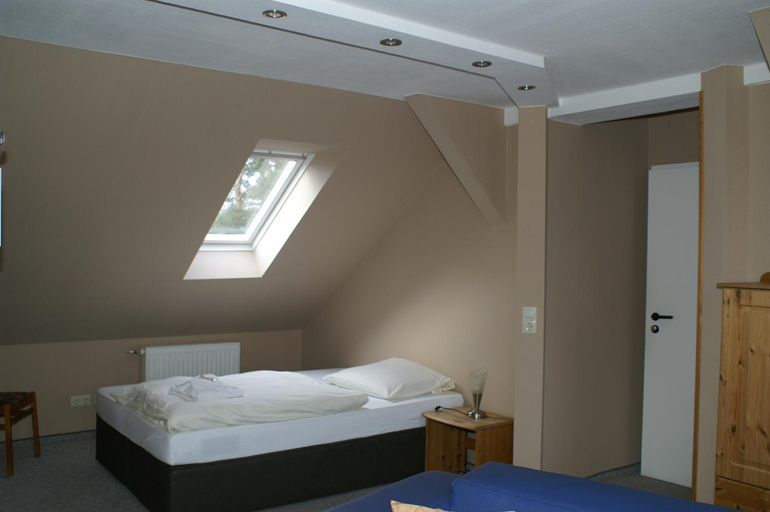 Bedroom 3, Hotel Strandpavillon, Vorpommern-Rügen