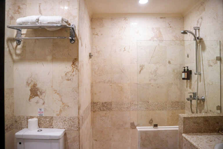 Bathroom 4