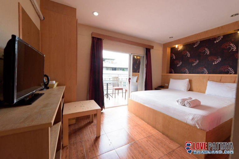 Bedroom 3, New Pind Balluchi Inn, Pattaya