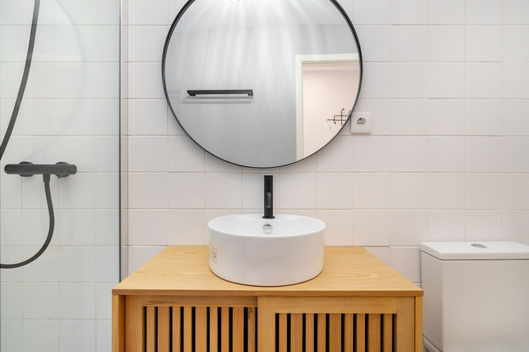 Bathroom 3, Formosa #2 Central 2-Bed In Prime Location Perfect To Explore Porto, Porto