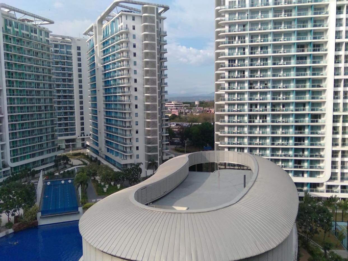 2BR AZURE BEACHVIEW UNIT @ POSITANO W/Free Parking, Parañaque