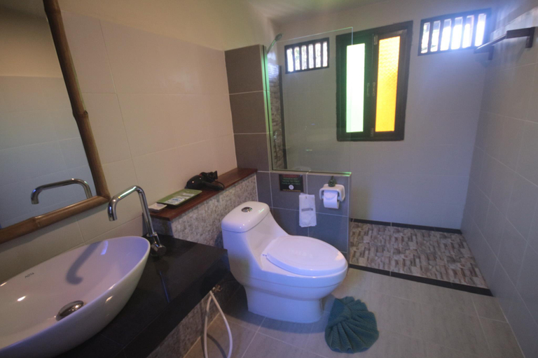 Bathroom 21