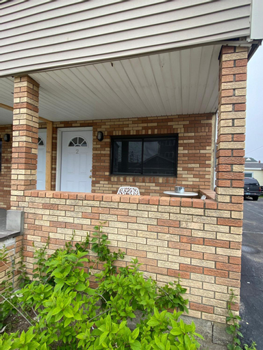 Exterior 9