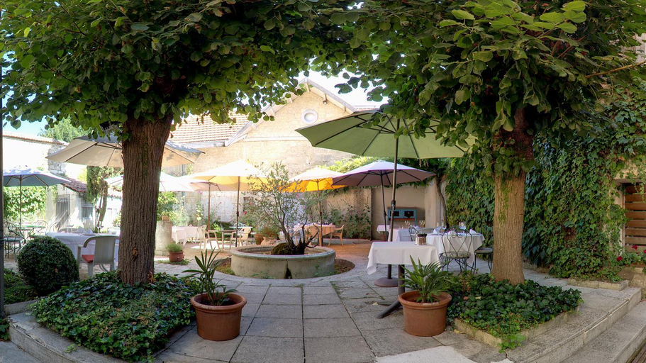Exterior & Views 2, Hotel De Bordeaux, Charente-Maritime