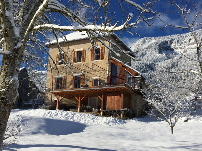 Others 2, l'Ancienne Ecole du Villard, Isère
