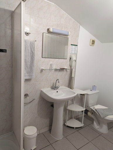 Bathroom 5