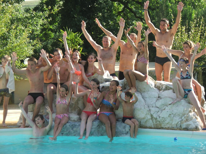 Others 3, DOMAINE des GRANDS PINS, Dordogne