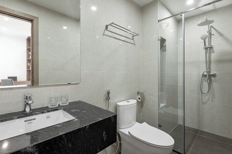 Bathroom 2, Ami House 2, Ba Đình