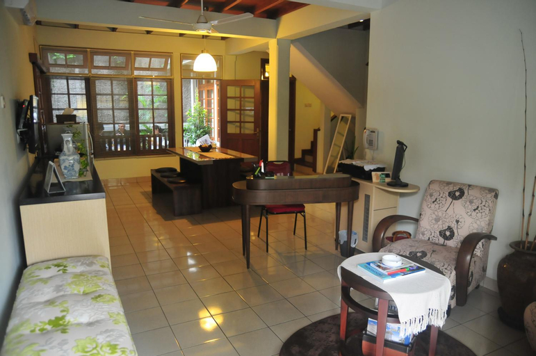 Others 3, Bed and Breakfast Tomang, West Jakarta