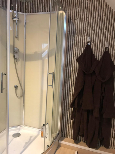 Bathroom 3, Chambres privees chez le particulier aeroport Lille Lesquin, Nord