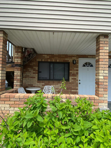 Exterior 4