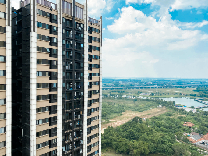 Exterior & Views, Comfortable and Tidy 2BR at Meikarta Apartment By Travelio, Cikarang