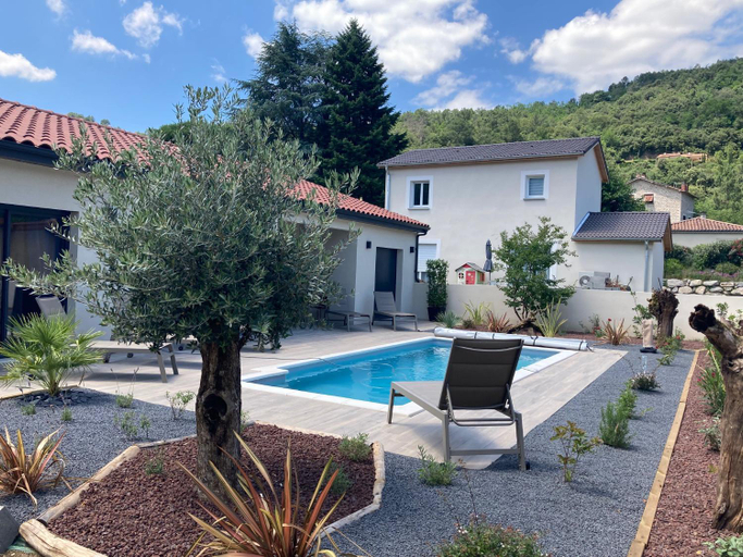 Sport & Beauty 2, Comme a la maison pres de la DOLCE VIA, Ardèche