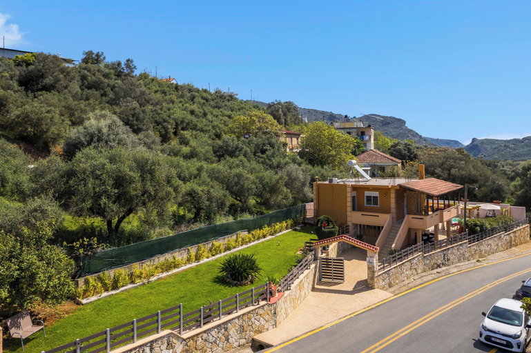 Exterior & Views 2, Sofia's Dreamy Retreat, Crete