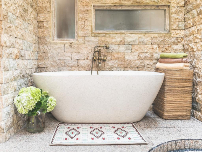 Bathroom 4