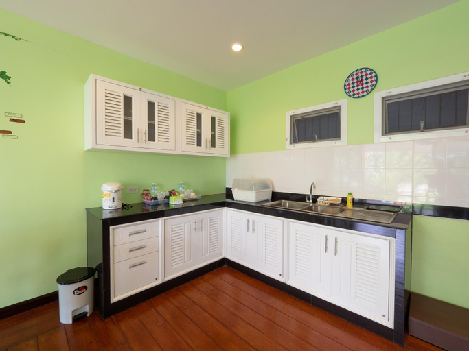 Dining Room 9