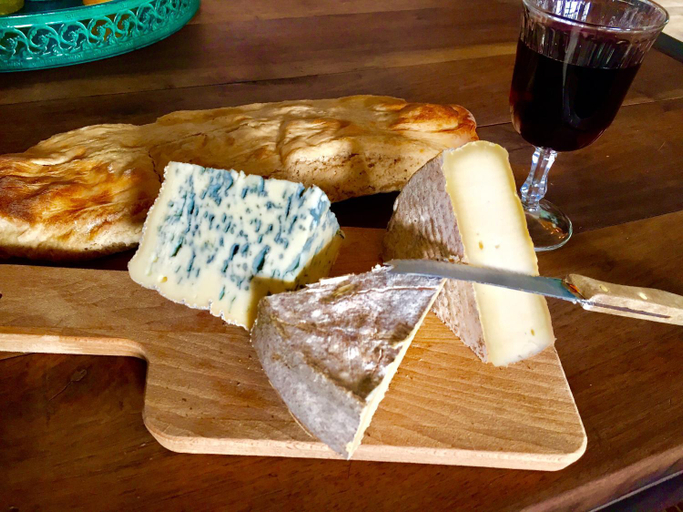 Food & Drinks 5, Chambres chez l'habitant et table d'hotes Crocq "le vieil hotel", Creuse