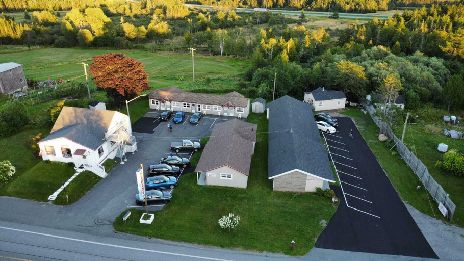 Others 5, Regent Motel, Saint John
